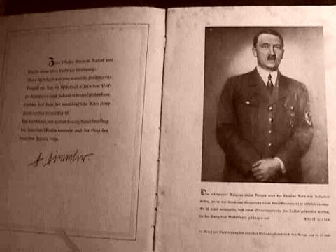 Адольф Гитлер