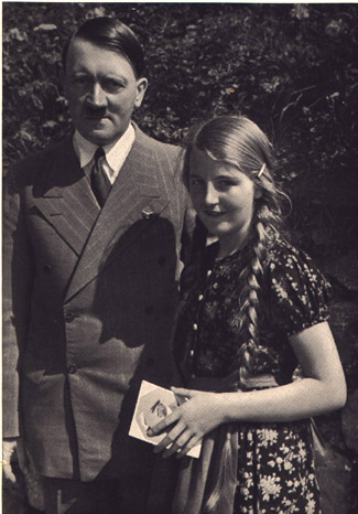 Адольф Гитлер